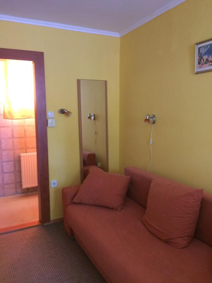 Balatonszárszó Fasor Vendeghaz酒店 外观 照片
